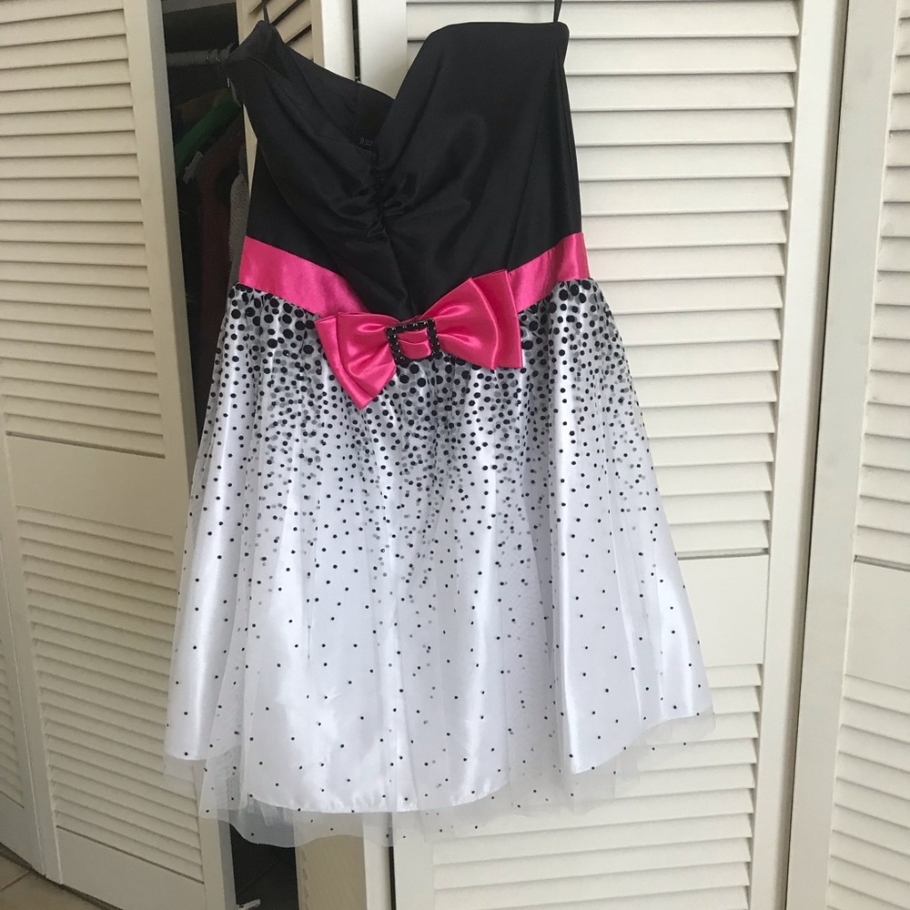 Cocktail/prom dress